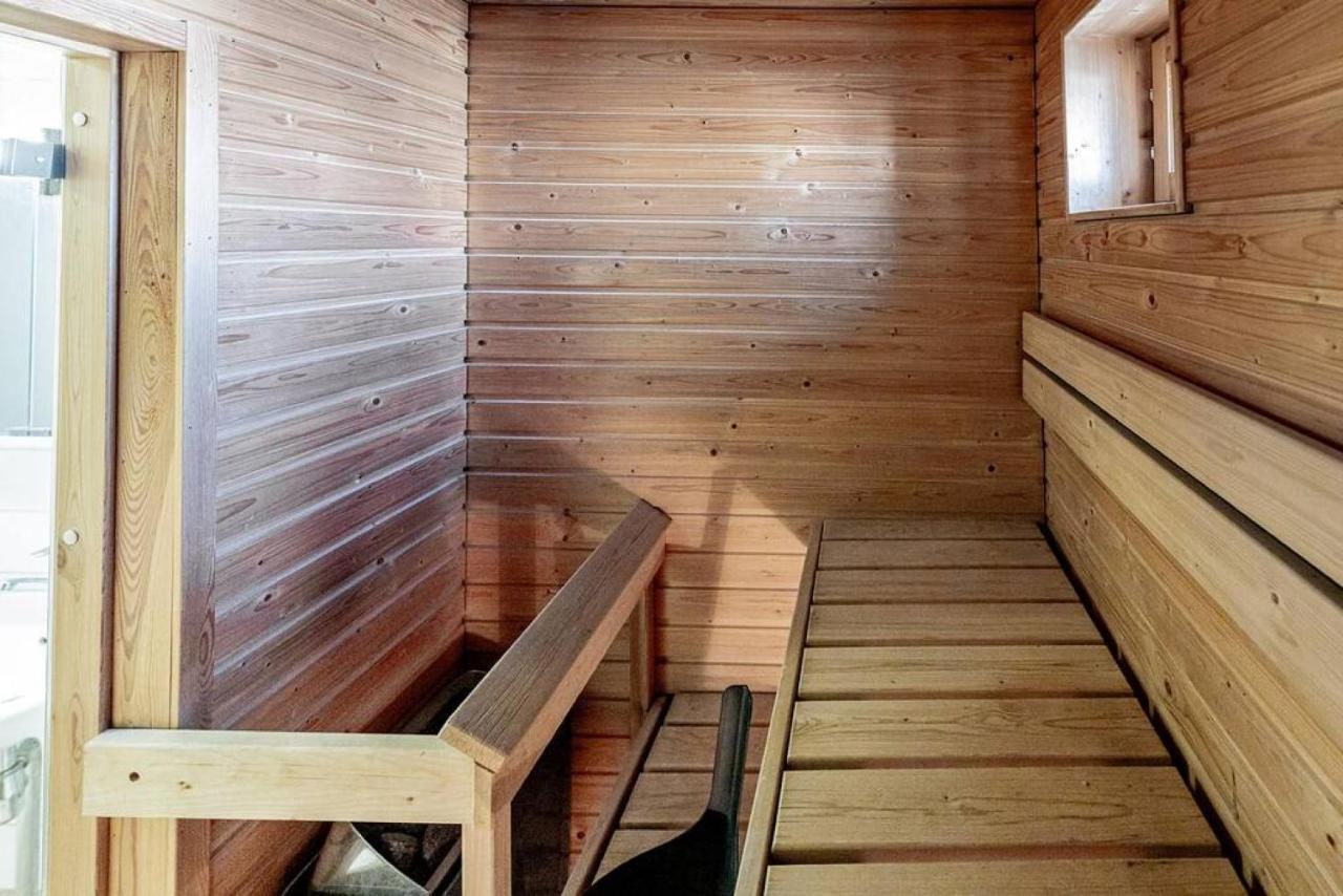Apartment Sleepwell, Leppaevaara, 71M2 With Private Sauna Espoo Kültér fotó